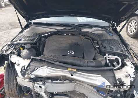 2019 Mercedes-Benz C 300 4Matic из США, поврежденный, VIN WDDWK8EBXKF784075